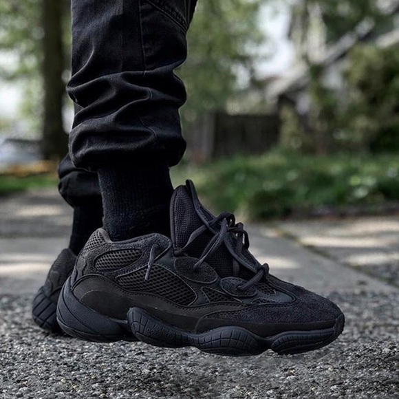 yeezy 500 utility black outfit